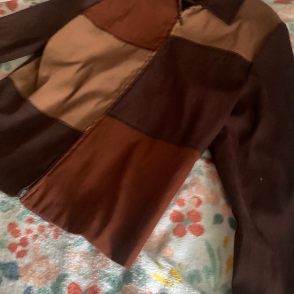 Skirt & jacket - Picture 13 of 16